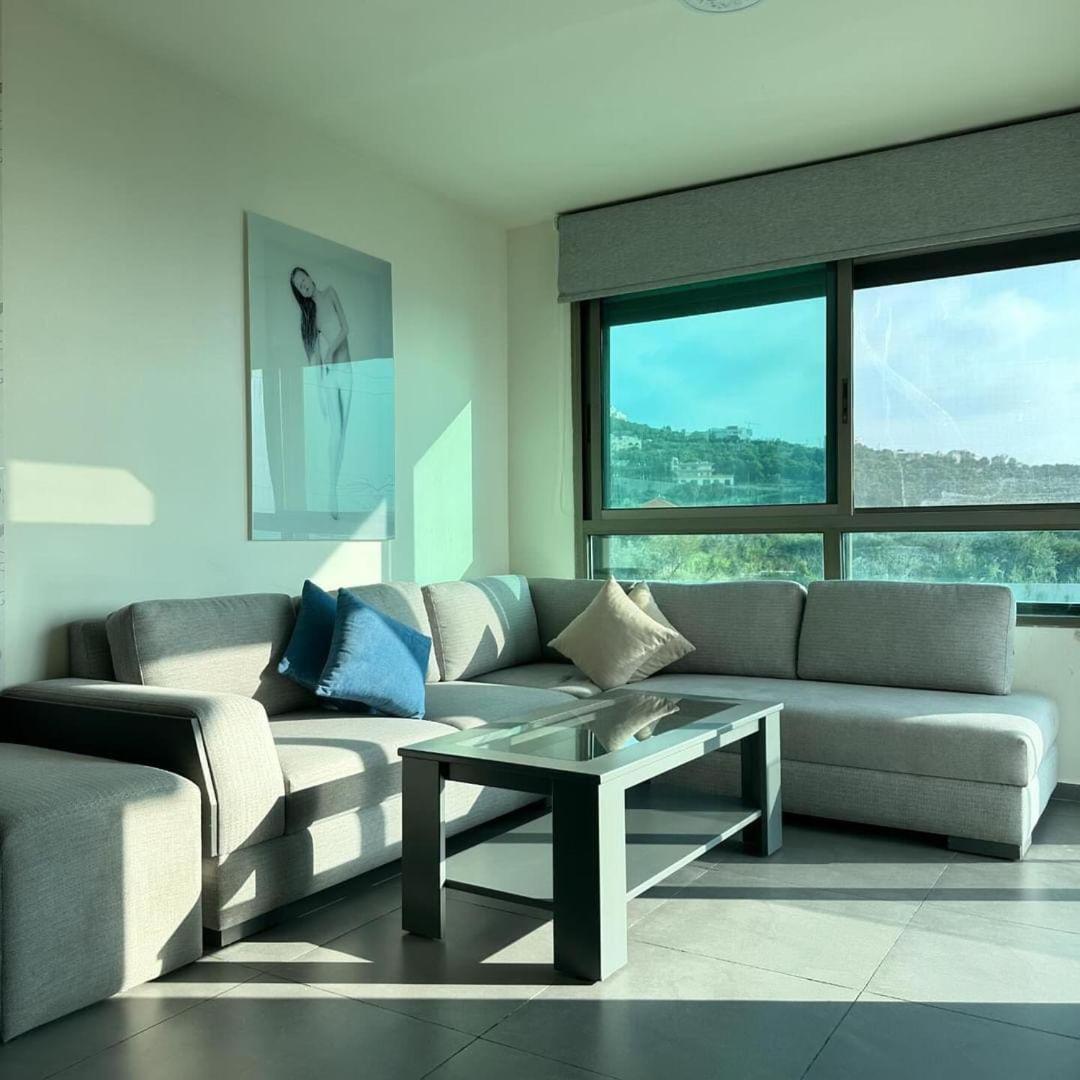 Le Six Hotel And Resort Batroun Ngoại thất bức ảnh
