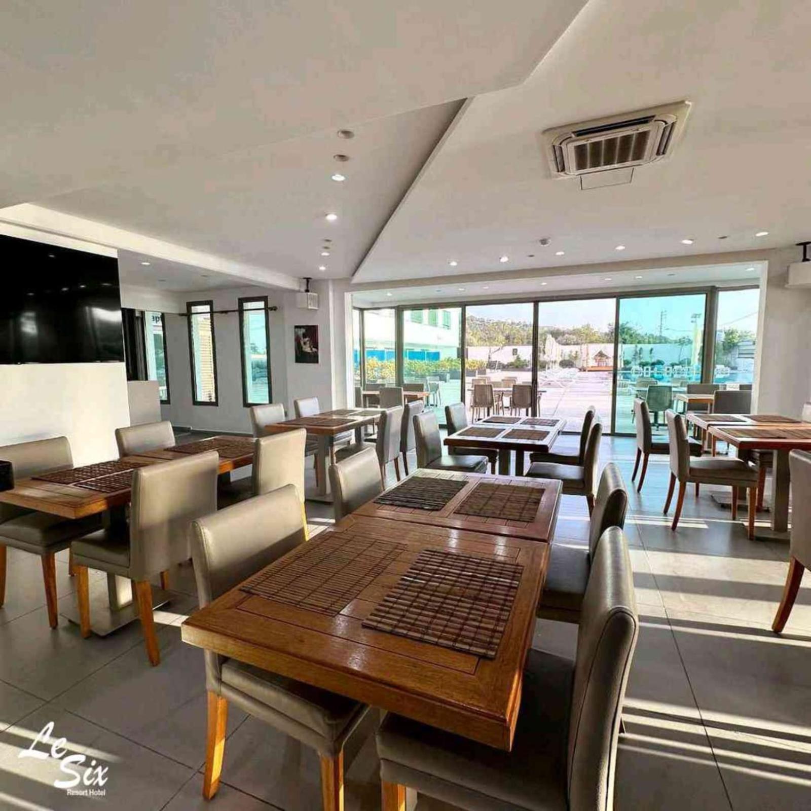 Le Six Hotel And Resort Batroun Ngoại thất bức ảnh