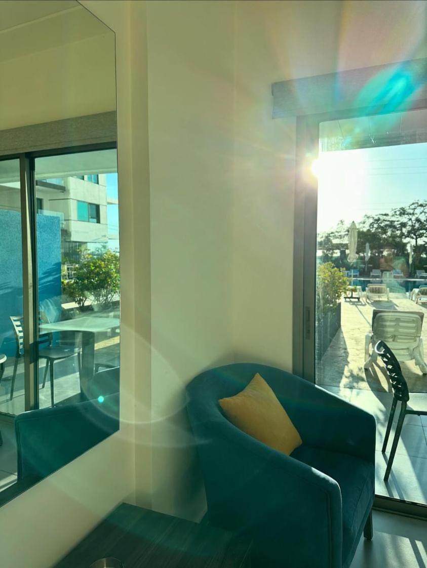 Le Six Hotel And Resort Batroun Ngoại thất bức ảnh